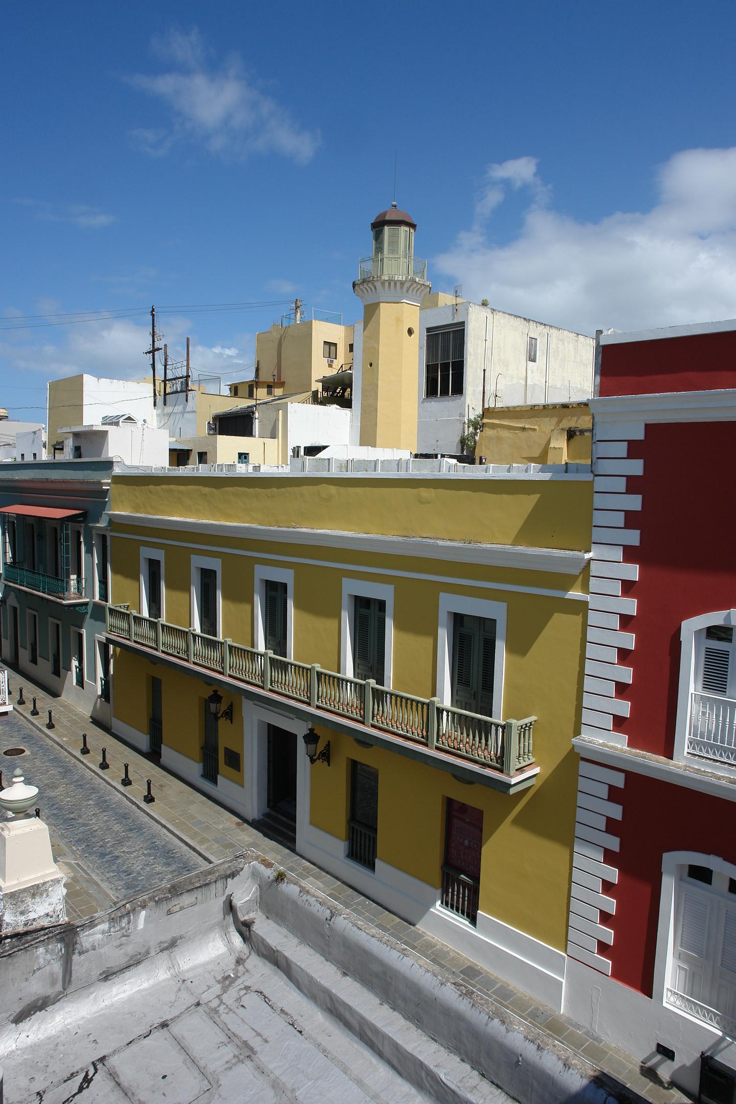 Calle de la Fortaleza 56 - Antigua Real Audiencia - Conservatorio De Artes Del Caribe - San Juan (Viejo San Juan) - 2011 00005